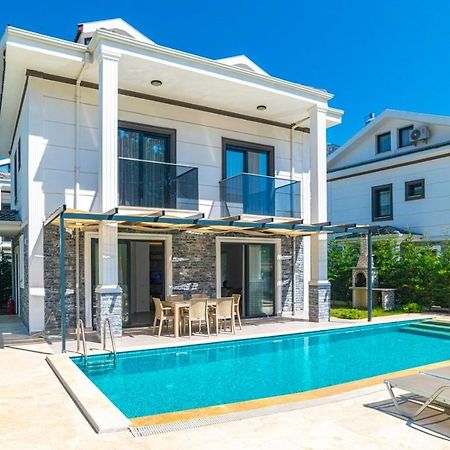 4 Bedroom Holiday Villa In Hisaroenue Oeluedeniz- Gold Rose Φετιγιέ Εξωτερικό φωτογραφία