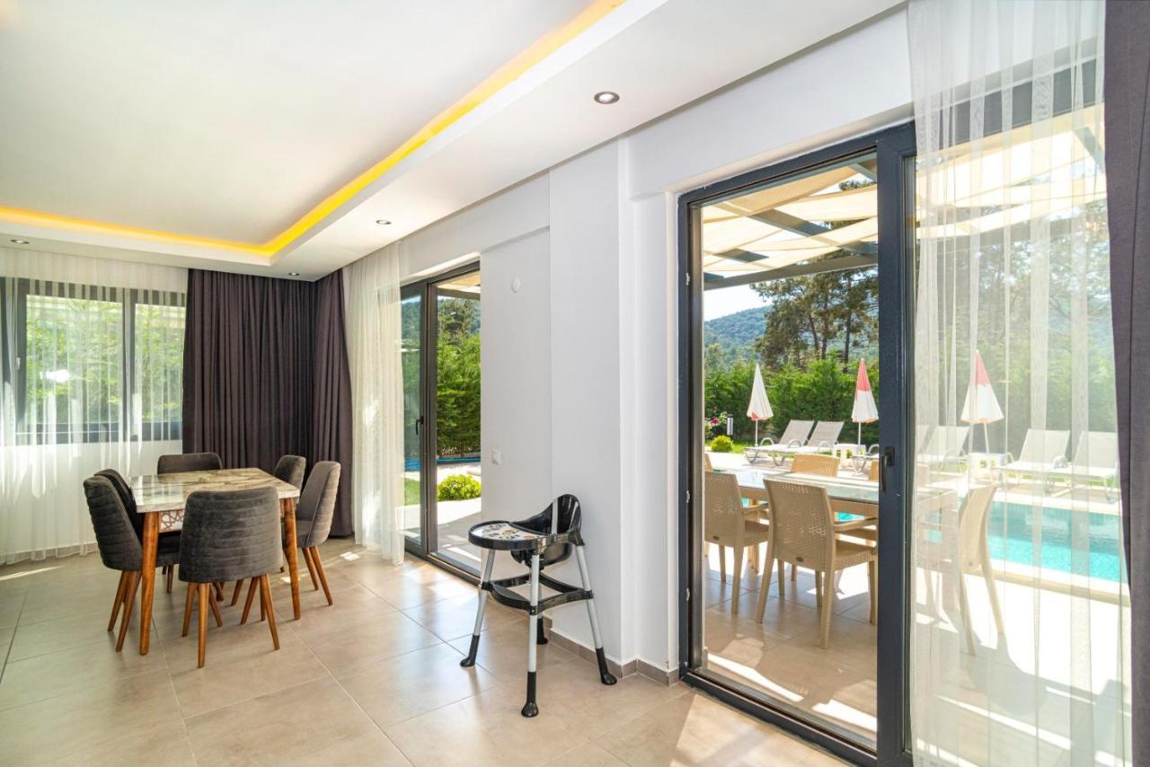 4 Bedroom Holiday Villa In Hisaroenue Oeluedeniz- Gold Rose Φετιγιέ Εξωτερικό φωτογραφία
