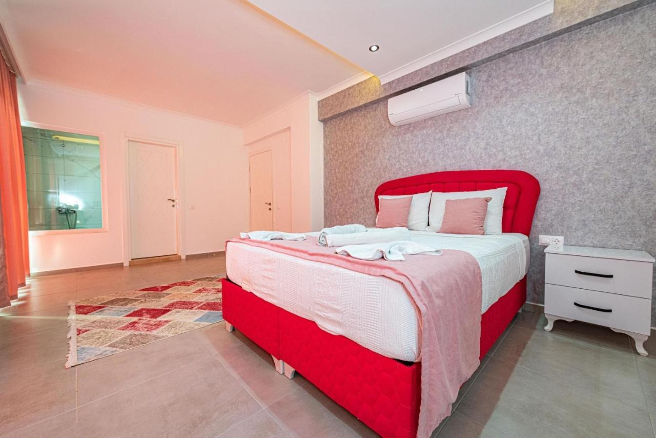 4 Bedroom Holiday Villa In Hisaroenue Oeluedeniz- Gold Rose Φετιγιέ Εξωτερικό φωτογραφία