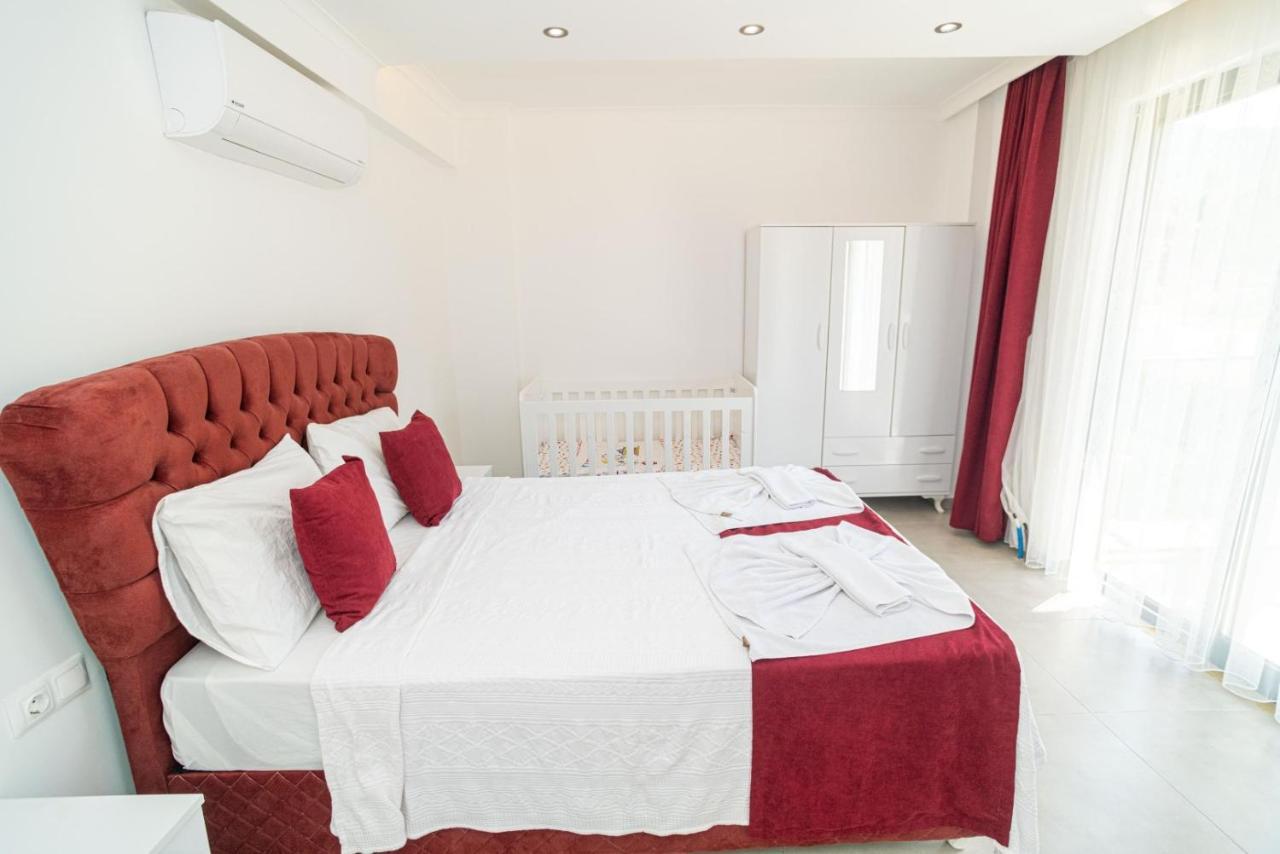 4 Bedroom Holiday Villa In Hisaroenue Oeluedeniz- Gold Rose Φετιγιέ Εξωτερικό φωτογραφία