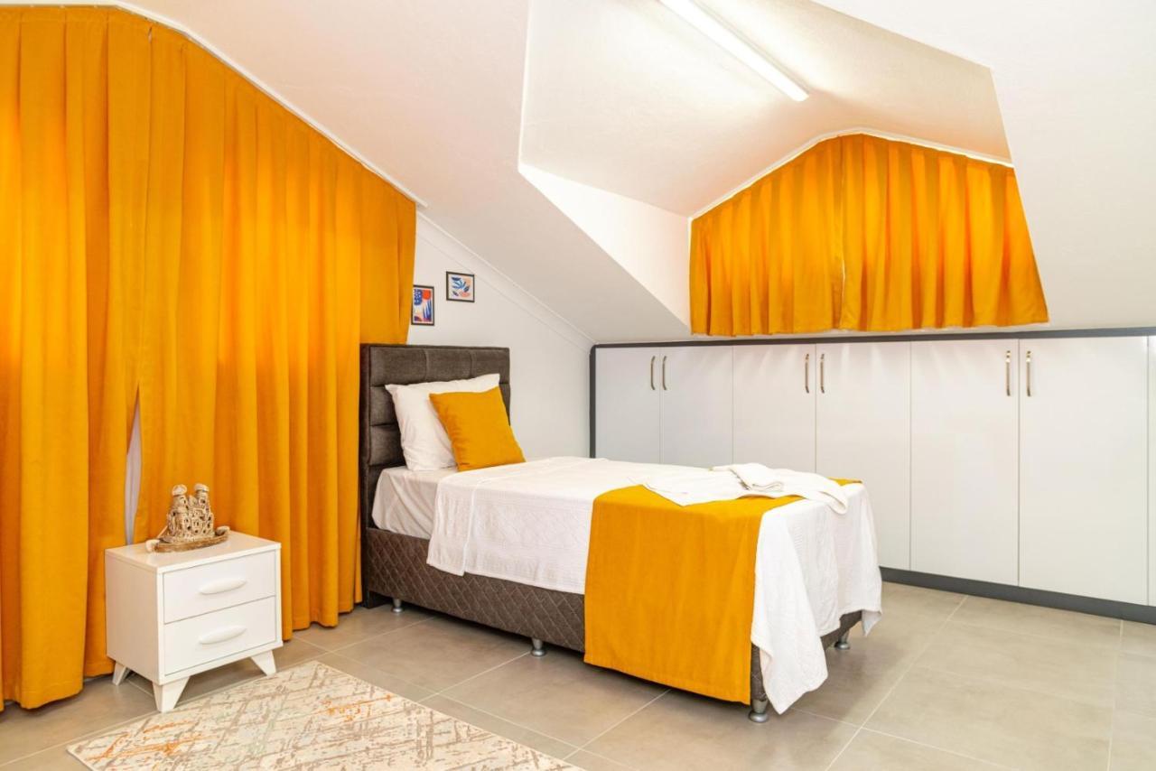 4 Bedroom Holiday Villa In Hisaroenue Oeluedeniz- Gold Rose Φετιγιέ Εξωτερικό φωτογραφία