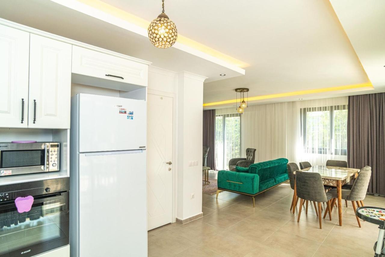 4 Bedroom Holiday Villa In Hisaroenue Oeluedeniz- Gold Rose Φετιγιέ Εξωτερικό φωτογραφία