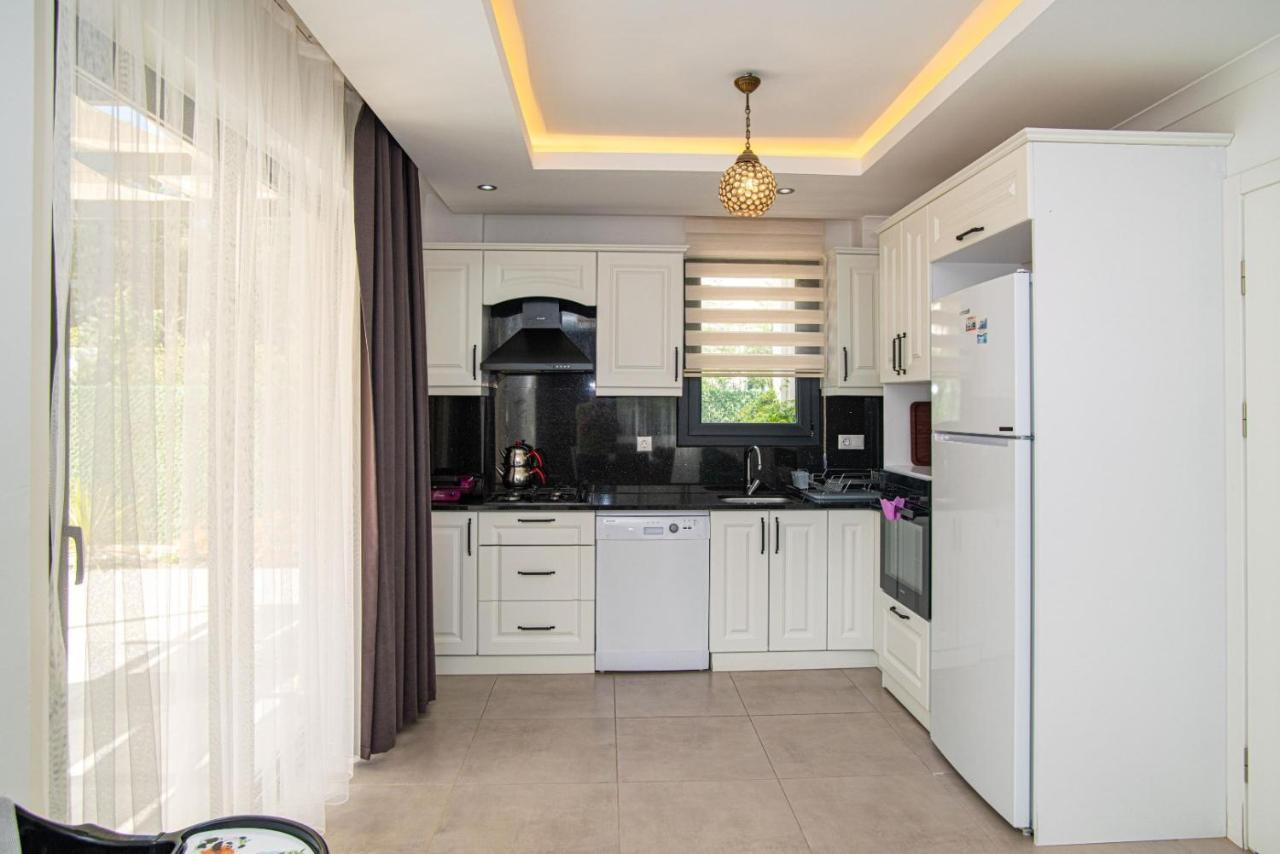 4 Bedroom Holiday Villa In Hisaroenue Oeluedeniz- Gold Rose Φετιγιέ Εξωτερικό φωτογραφία
